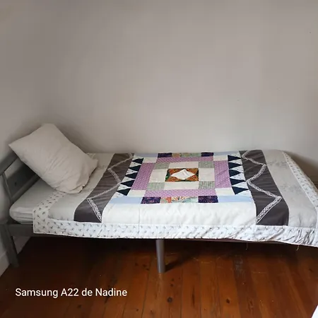 לינה וארוחת בוקר Les Pommerets 3*